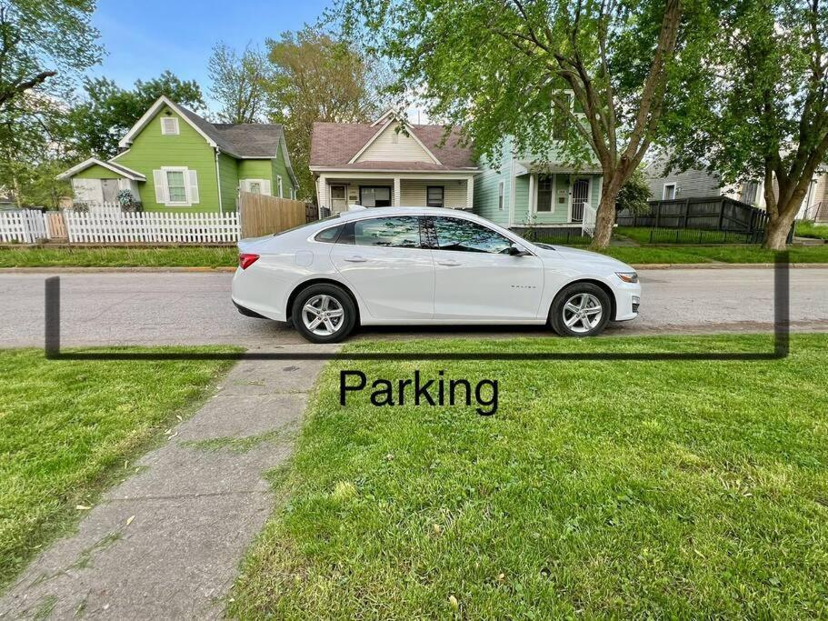 Modern Style Home Near Dt Indy & Major Attractions Индианаполис Экстерьер фото